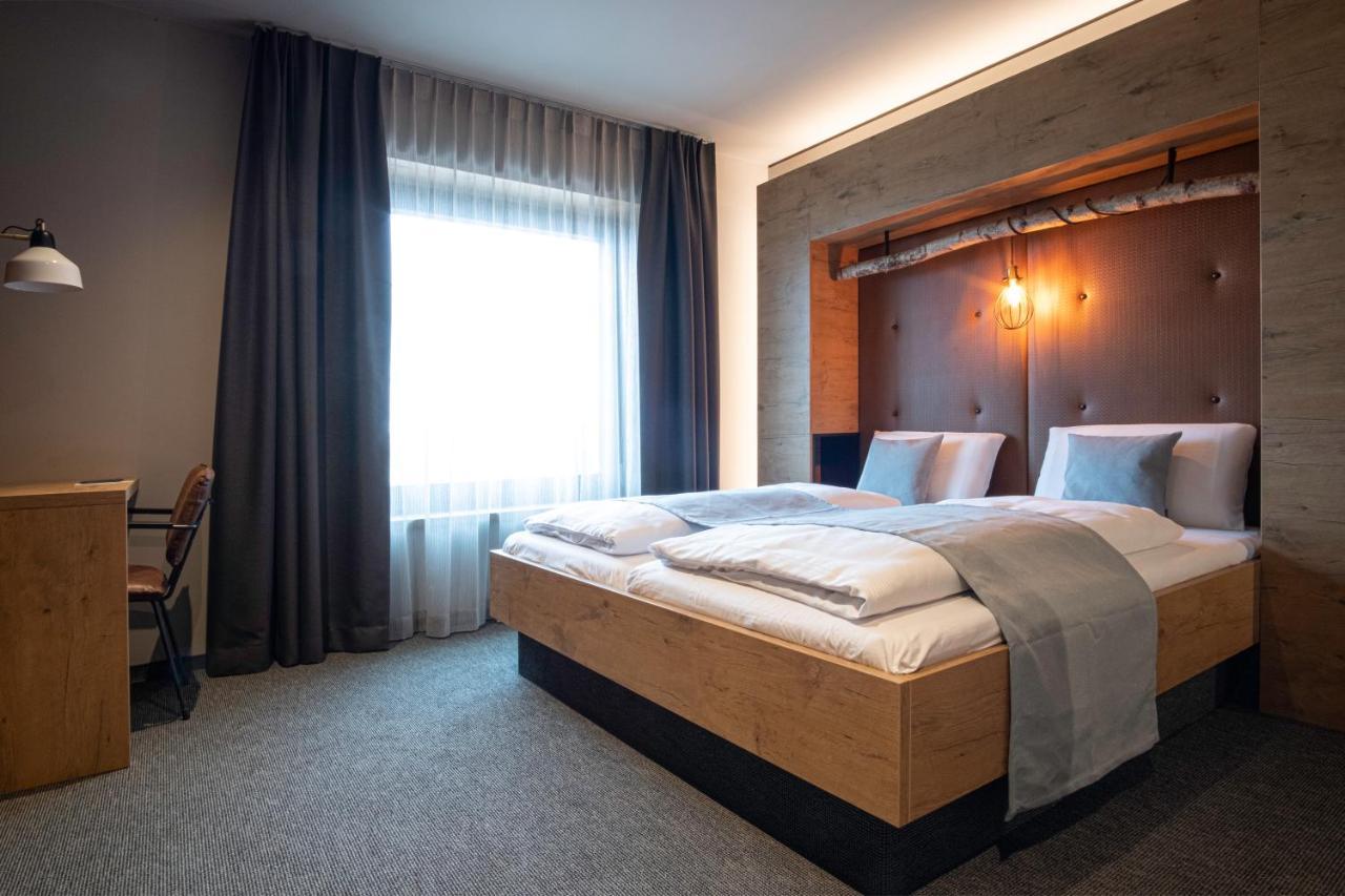 Riku Hotel Reutlingen Exteriör bild